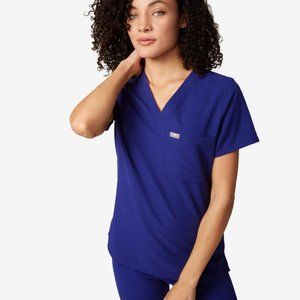 Multiple Figs Casma Three Pocket Scrub Tops